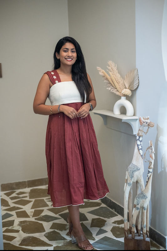 Gulnaar Stitch Dress